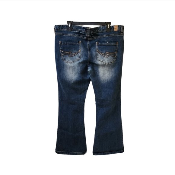 Maurices Molli Flare Leg Mid Rise Jeans y2k Style Size 17/18 Short - Picture 3 of 7